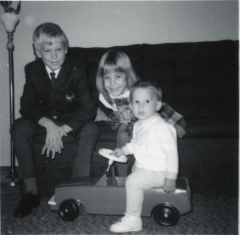  Kevin, Susan, and Mark Kreider.
